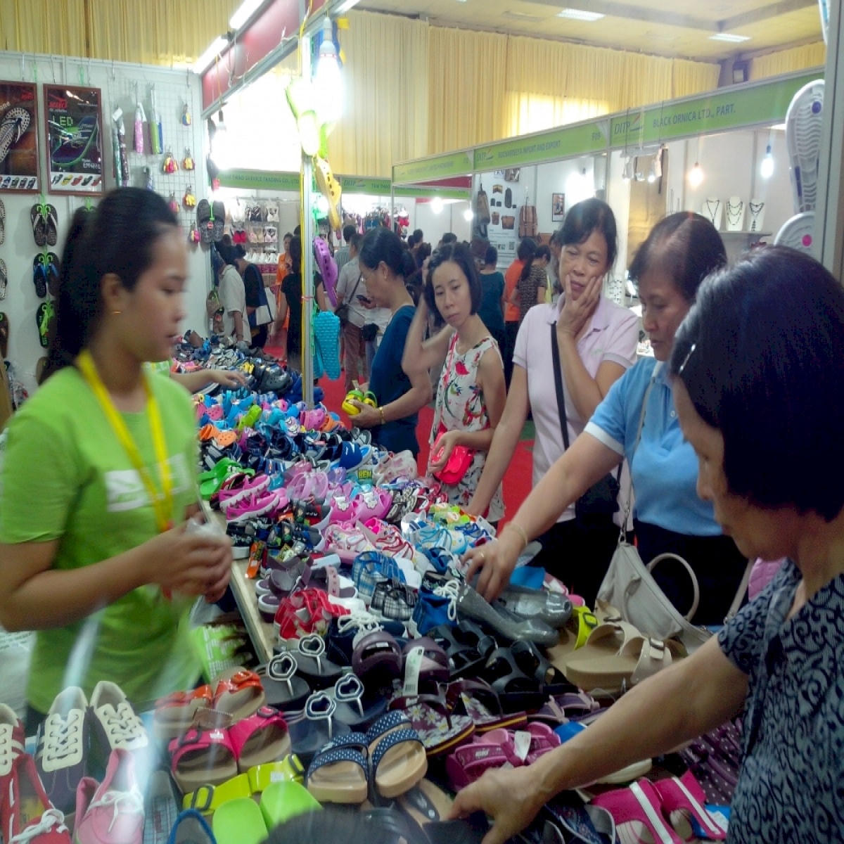 Lạng Sơn: Tích cực triển khai Cuộc vận động ‘Người Việt Nam ưu tiên dùng hàng Việt Nam’