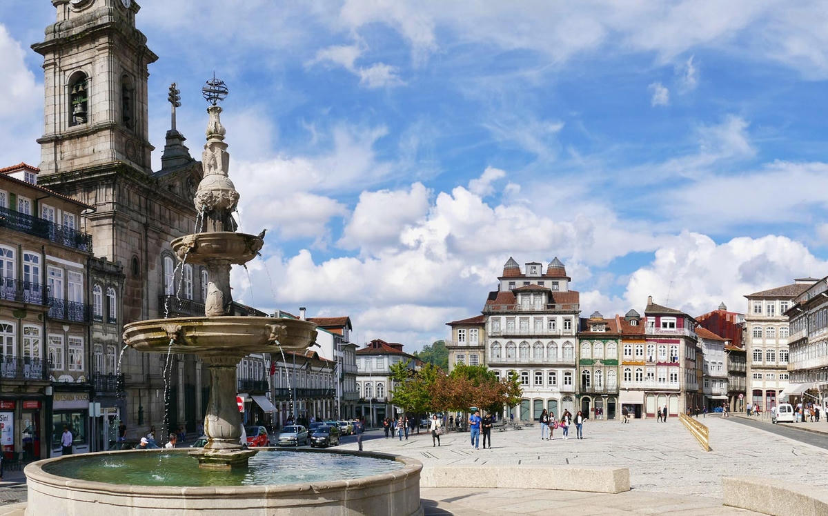 Guimaraes là thủ đô đầu tiên của Bồ Đào Nha dưới thời vị vua Alfonso I. Ảnh: CNN.