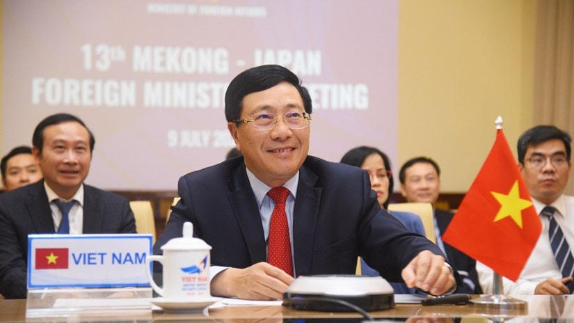 Phó Thủ tướng, Bộ trưởng Bộ Ngoại giao Phạm Bình Minh đồng chủ trì Hội nghị trực tuyến Bộ trưởng Mekong-Nhật Bản lần thứ 13. (Ảnh: Diễm Quỳnh - TTXVN phát).