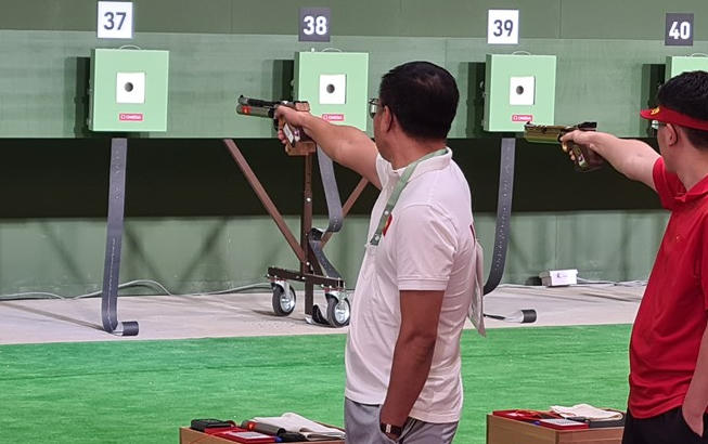 Xạ thủ Hoàng Xuân Vinh thi đấu tại Olympic Tokyo 2020. (Nguồn: Đoàn thể thao Việt Nam).