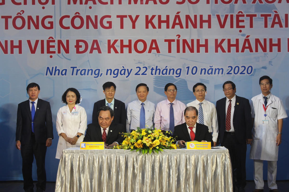 Lễ ký kết bàn giao hệ thống chụp mạch vành.
