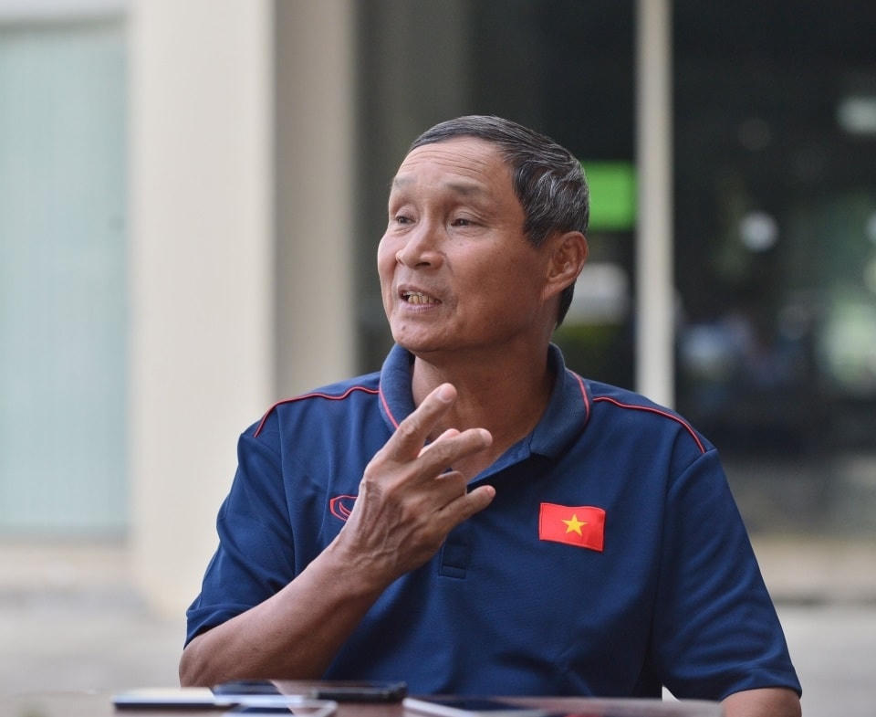 HLV Mai Đức Chung.