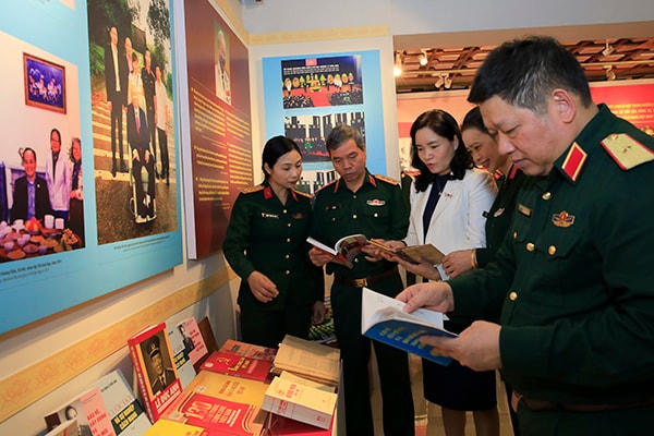 Đại tướng Lê Đức Anh – Cuộc đời và sự nghiệp