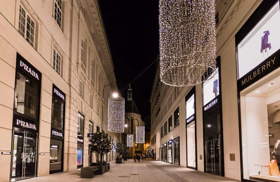 Vienna, Áo - Nơi mua sắm: The Goldenes Quartier.