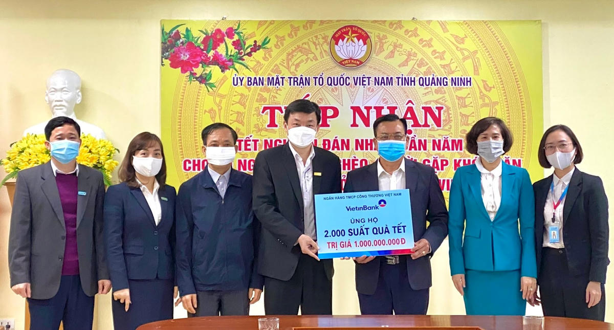 Ủy ban MTTQ Việt Nam tỉnh Quảng Ninh tiếp nhận 2.000 suất quà Tết từ Vietinbank khu vực Quảng Ninh.