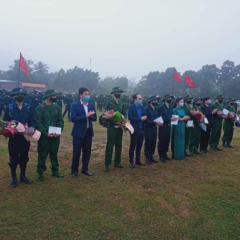 Lễ giao nhận quân tại huyện Bá Thước.