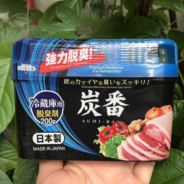 Hộp khử mùi tủ lạnh được dân mạng "kháo" nhau cho hiệu quả tốt.