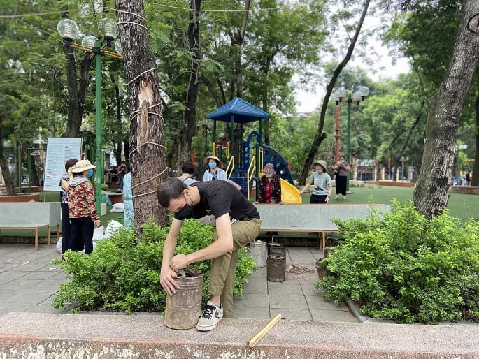 Mô hình sân chơi từ các sản phẩm tái chế tại Trung tâm Văn hóa - Thể thao phường Nghĩa Tân.