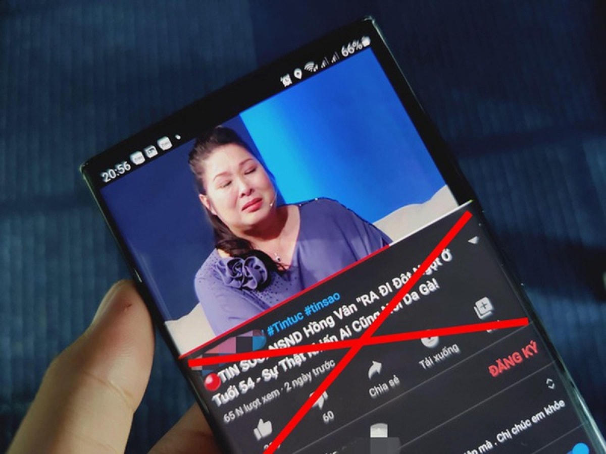 Ứng xử của người nổi tiếng với tin đồn