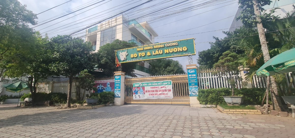 Dân Hải Dương lúng túng trước yêu cầu xét nghiệm trước khi vào quán ăn
