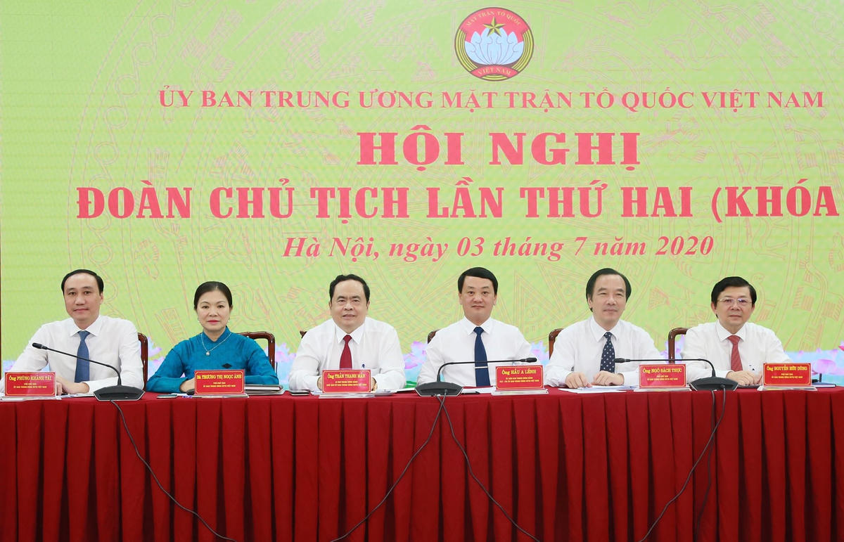Ban Thường trực UBTƯ MTTQ Việt Nam chủ trì Hội nghị. Ảnh: Quang Vinh.  