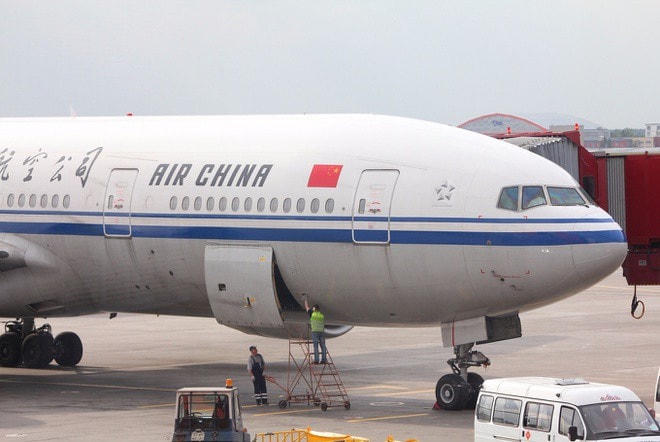 Từ ngày 13/7, các hãng hàng không rung Quốc bị hạn chế thực hiện số chuyến bay tới thủ đô Paris của Pháp. Ảnh: Shutterstock.