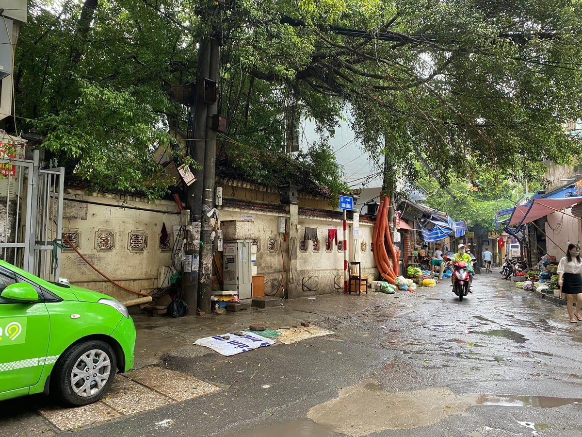 [ẢNH] Phòng, chống dịch tại chợ Hà Nội: Người bán vẫn còn chủ quan