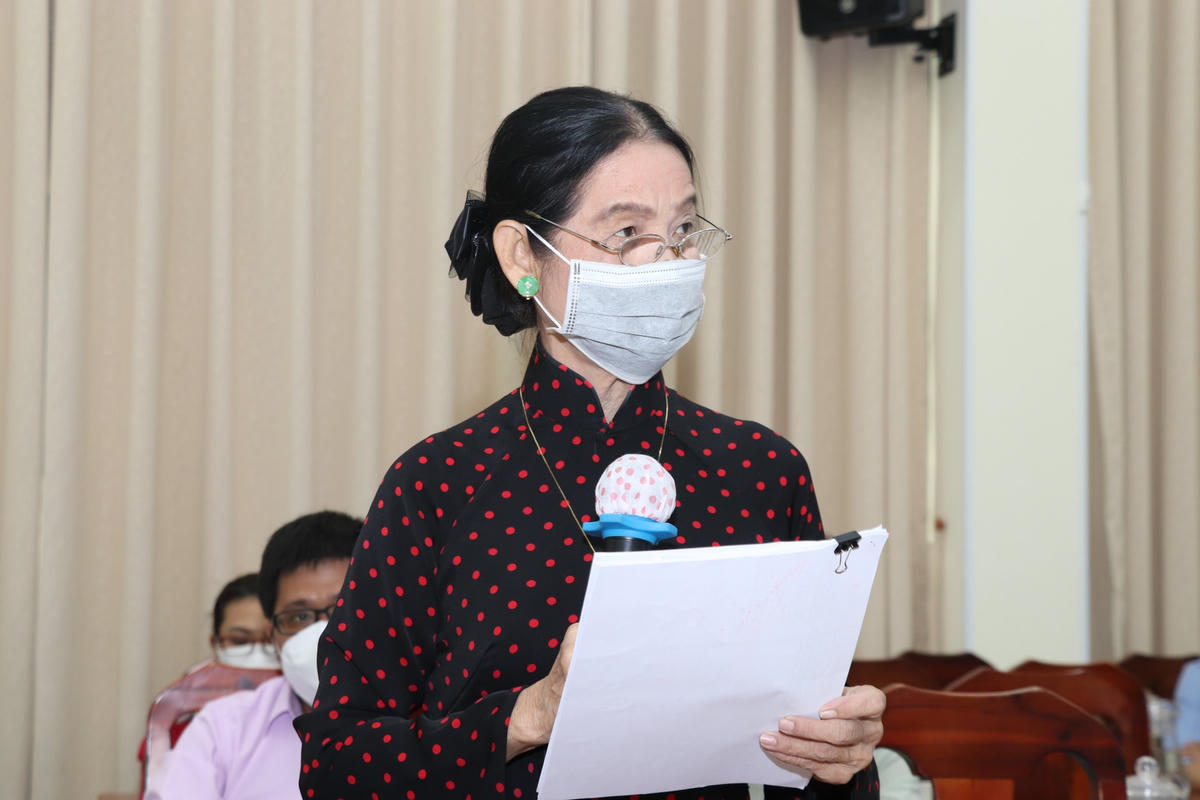 Một đại biểu góp ý cho dự thảo Luật thực hiện Dân chủ ở cơ sở.