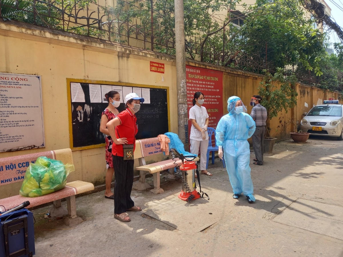 Cận cảnh các biện pháp phòng, chống dịch tại khu vực Tân Mai