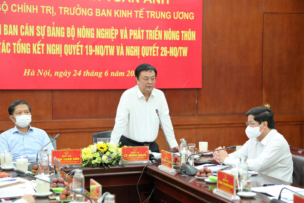 Bộ trưởng Bộ Nông nghiệp và Phát triển Nông thôn Lê Minh Hoan phát biểu