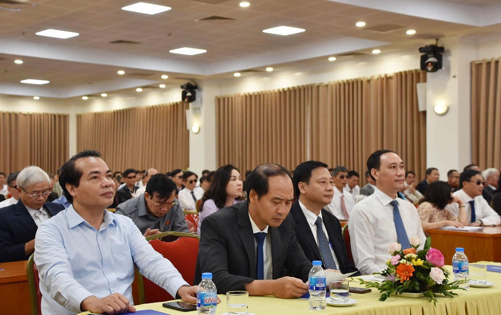 Quang cảnh đại hội