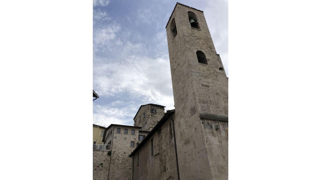 Nhà thờ San Gregorio Magno có từ thế kỷ 13 được xây dựng từ một ngôi đền La Mã. Ảnh: CNN.