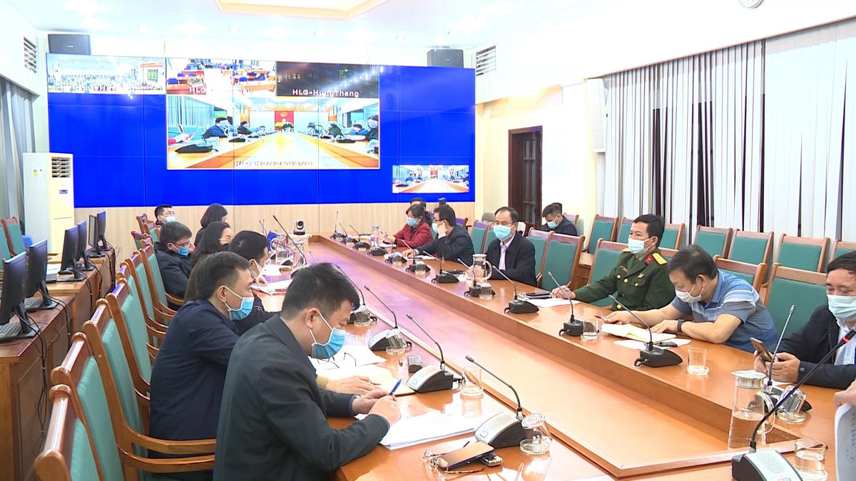 Ban Chỉ đạo phòng chống dịch của TP Hạ Long đã họp khẩn ngay trong đêm để triển khai các biện pháp khoanh vùng, dập dịch.