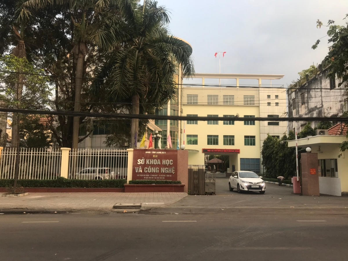 ông Phạm Văn Sáng, nguyên Giám đốc Sở Khoa học và Công nghệ (KH&CN) Đồng Nai điều tra về tội vi phạm quy định đầu tư công trình xây dựng gây hậu quả nghiêm trọng.