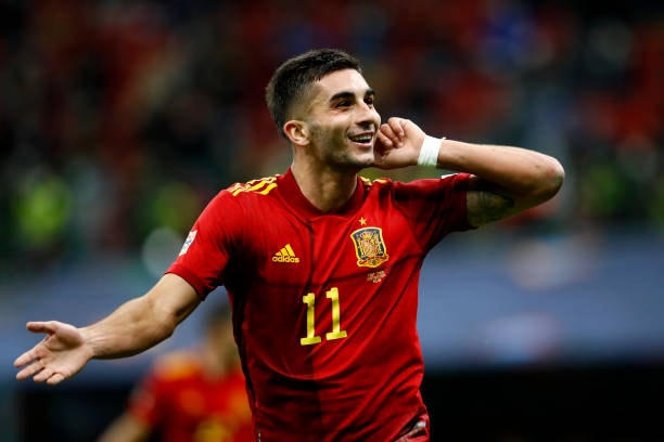 Ferran Torres lập cú đúp giúp Tây Ban Nha vào chung kết.