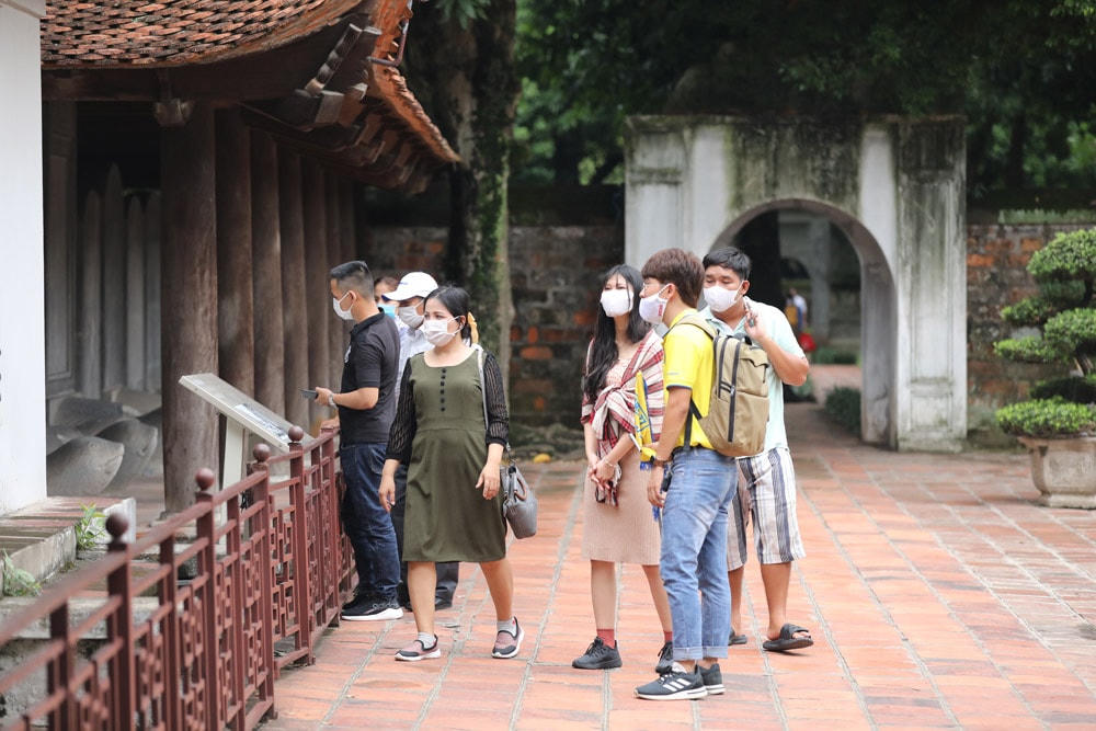 Ngành du lịch đang phải dừng lại các hoạt động để đảm bảo công tác phòng dịch Covid-19. Ảnh: Quang Vinh.