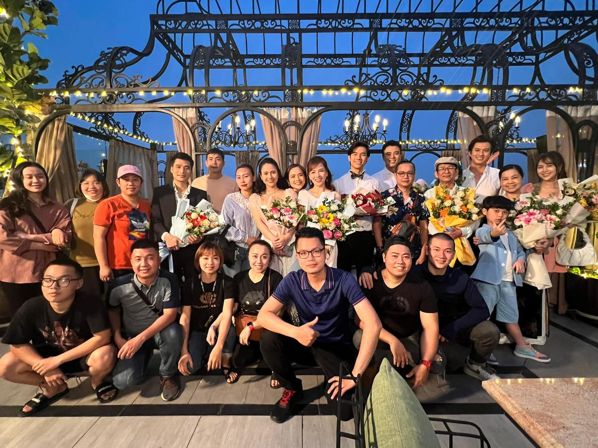 Đoàn phim "Anh có phải đàn ông không" chia tay khán giả truyền hình.