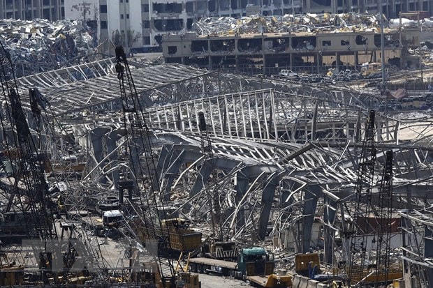 Cảnh đổ nát sau vụ nổ tại Beirut. (Ảnh: THX/TTXVN).