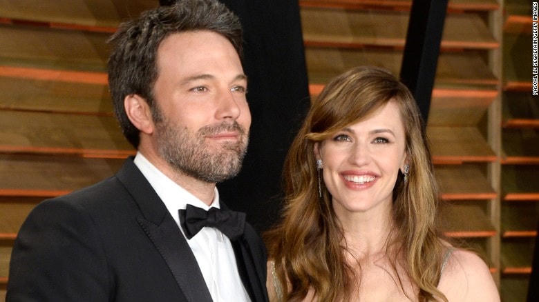Affleck và vợ, diễn viên Jennifer Garner.