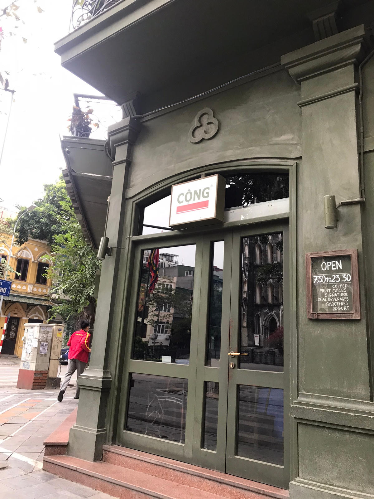 Chuỗi quán Cafe Cộng nghiêm túc đóng cửa tại tất cả các cơ sở. Ảnh: L.A.