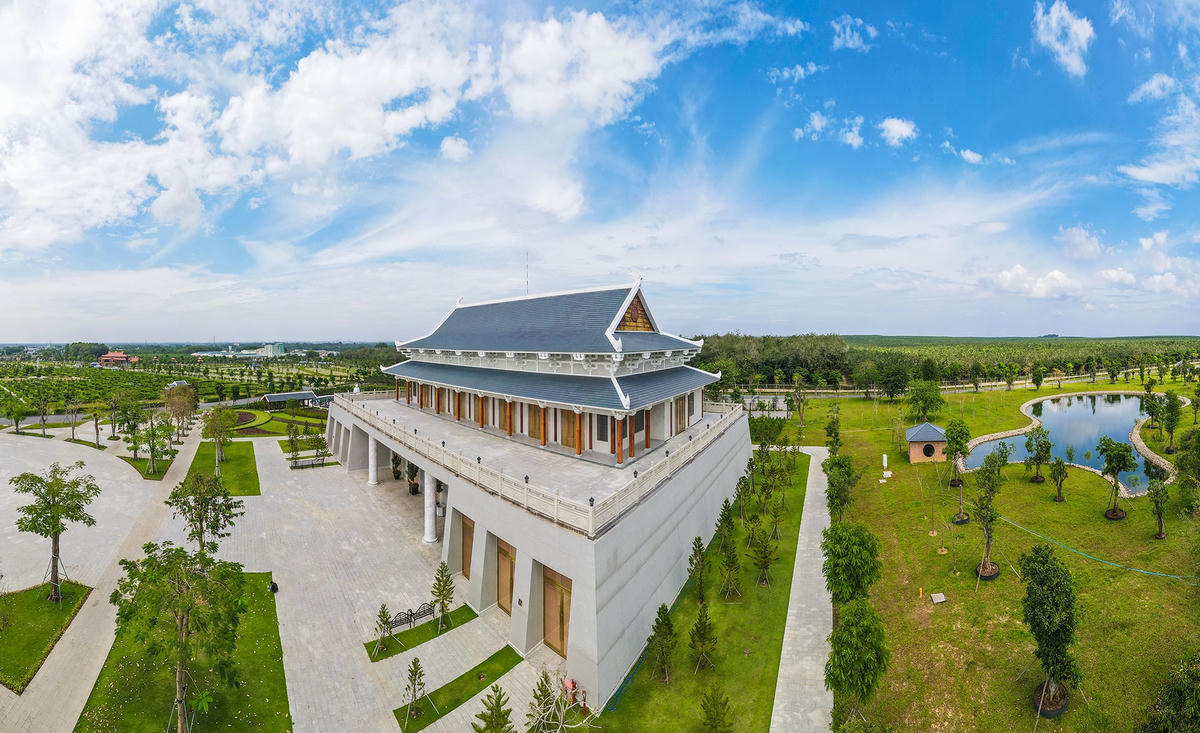 Cận cảnh hoa viên nghĩa trang hơn 2.000 tỷ đồng