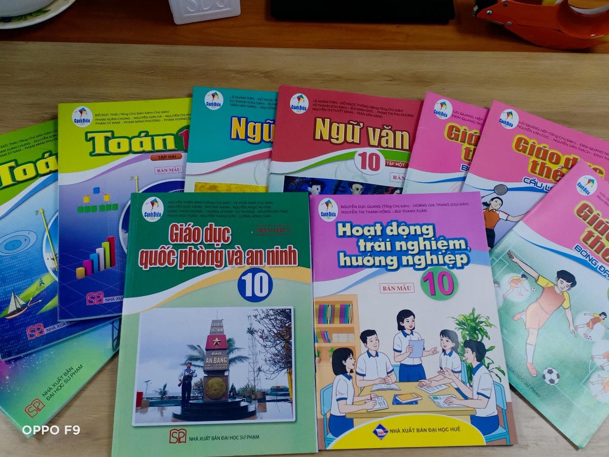 SGK  Giáo dục quốc phòng và an ninh lớp 10 vừa được phê duyệt.