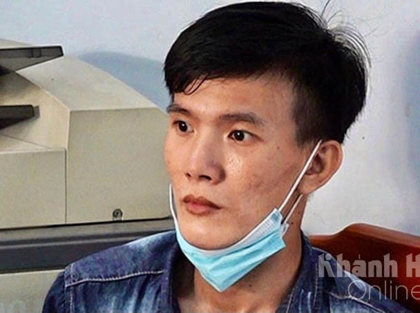 đối tượng Nam đang bị tạm giữ tại trụ sở Công an.