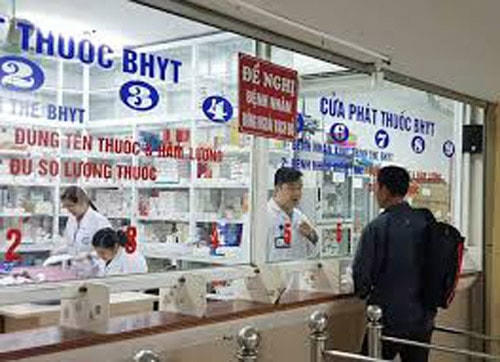 Nh­­ằm khuyến khích người dân tham gia BHYT tự nguyện, Bộ Y tế đề xuất hai phương án giảm trừ khi tham gia hộ gia đình.