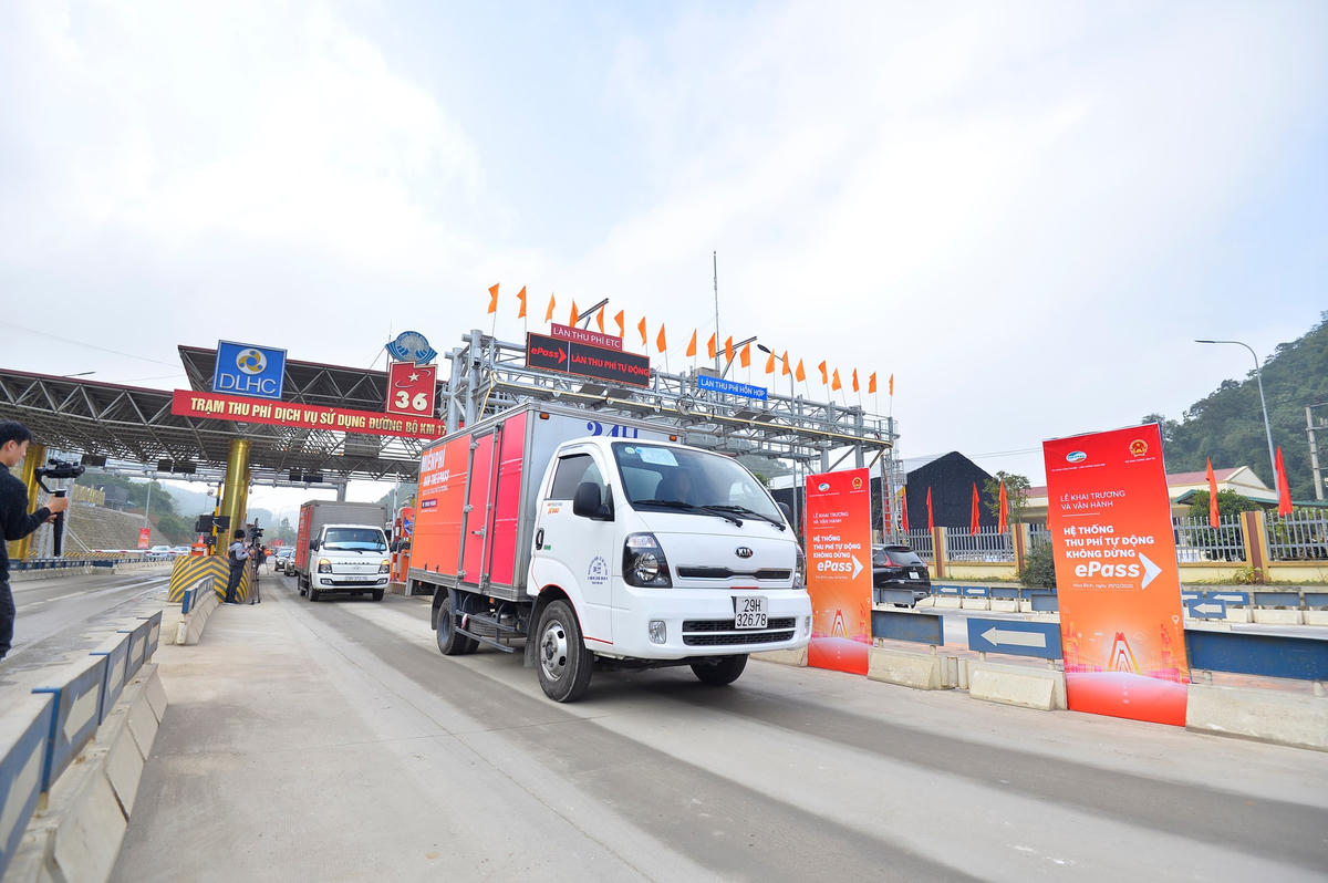 Viettel khai trương Hệ&nbsp;thống&nbsp;thu&nbsp;phí&nbsp;tự&nbsp;động&nbsp;không&nbsp;dừng ePass, phổ cập giao thông thông minh
