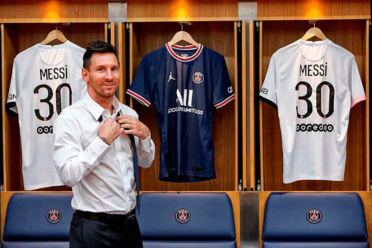 Messi chính thức 'cập bến' PSG