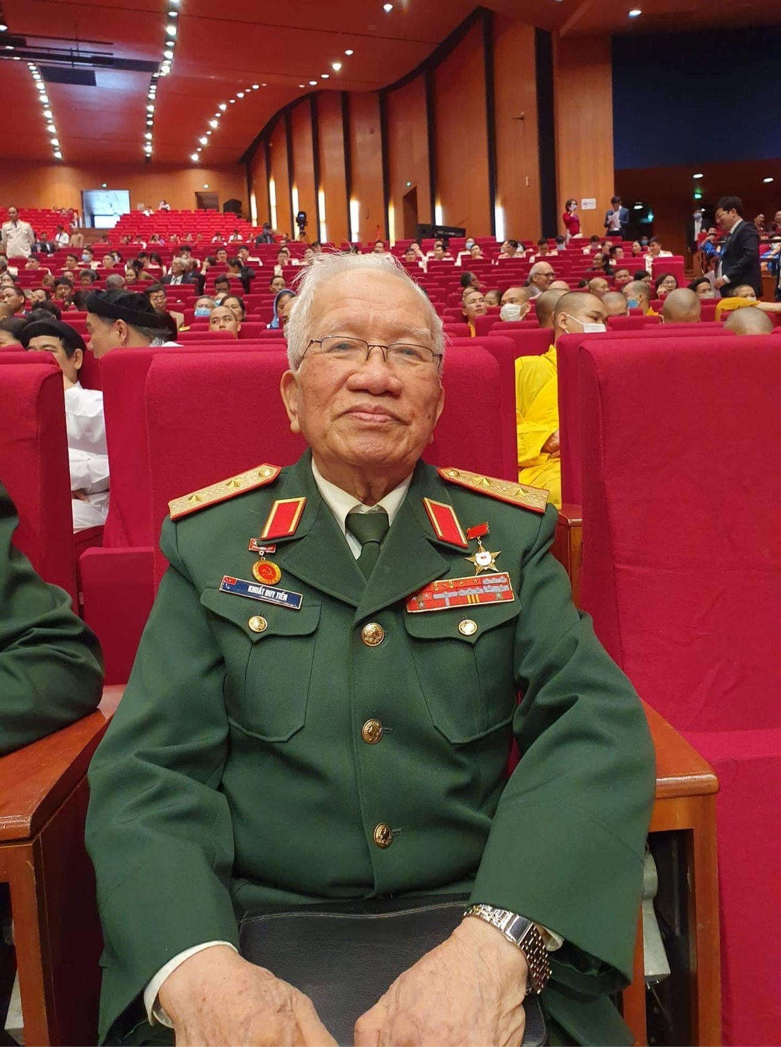 Trung tướng Khuất Duy Tiến.