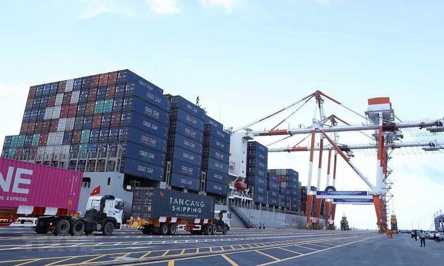 Doanh nghiệp Việt cần nắm rõ thông tin về bạn hàng trước khi giao dịch.  