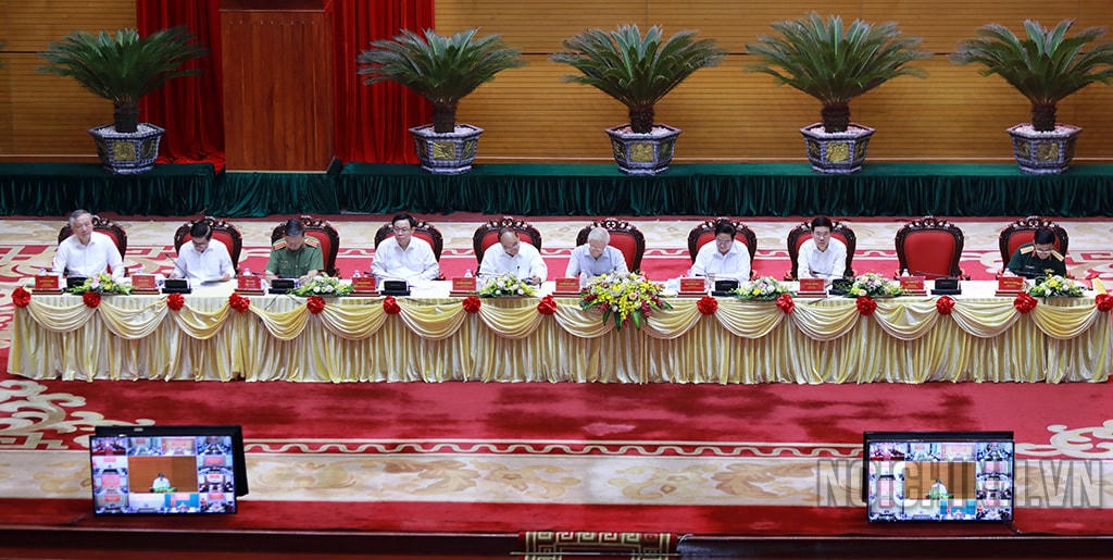 Lãnh đạo Đảng, Nhà nước chủ trì Hội nghị. Ảnh: noichinh.vn.