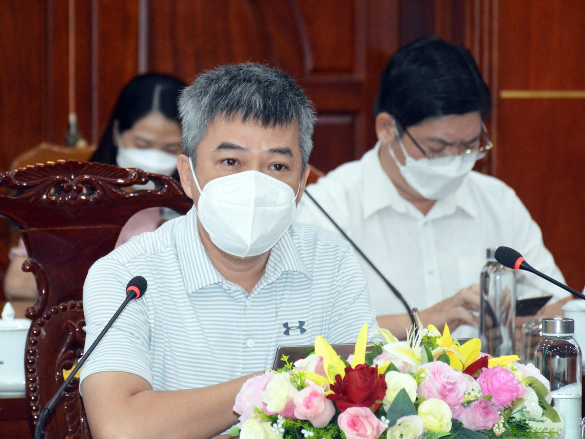 Đoàn công tác của bệnh viện Chợ Rẫy có nhiều đề xuất cho Cà Mau trong công tác phòng, chống dịch Covid -19.
