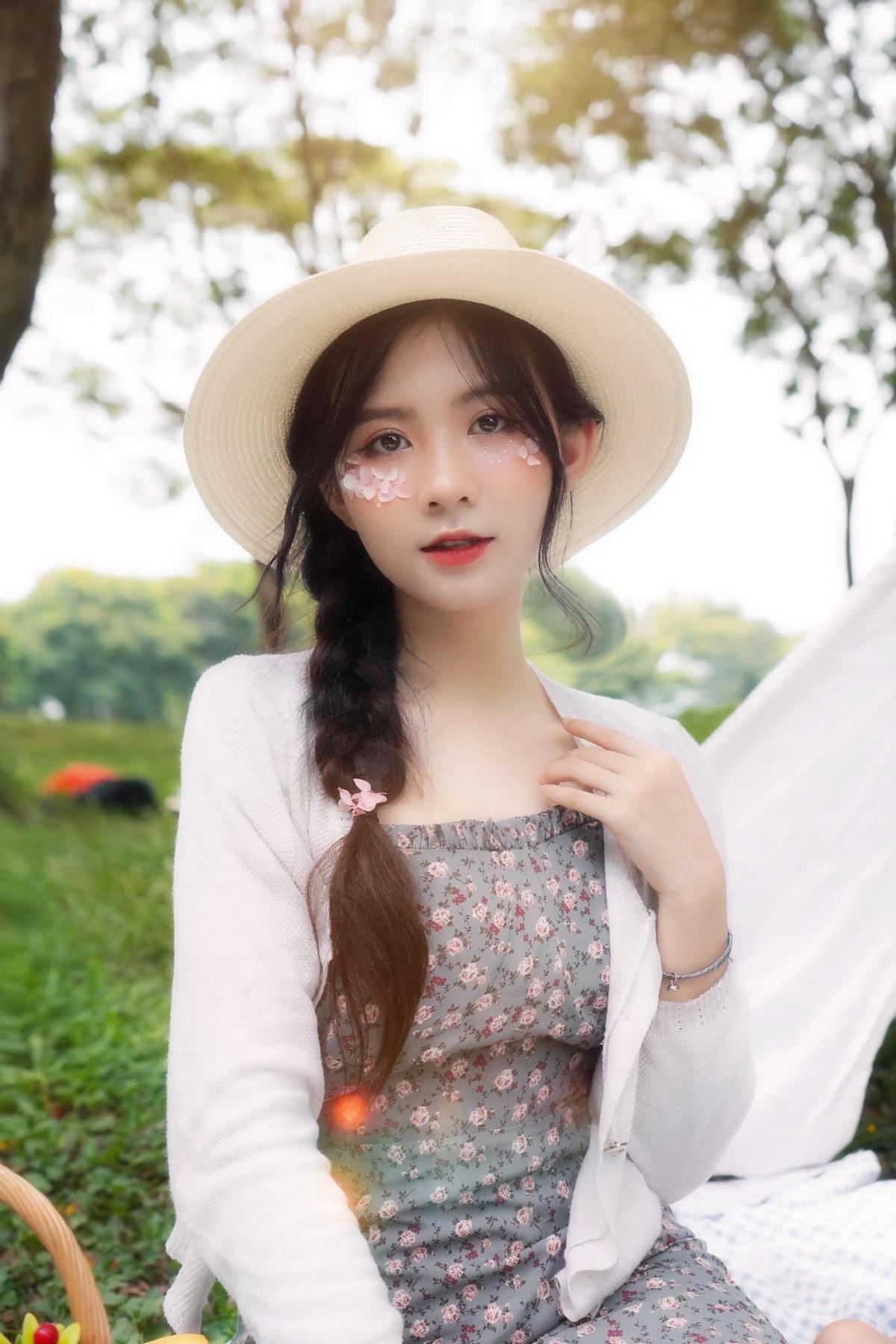 Nhan sắc trong trẻo của diễn viên trẻ Quỳnh Trang.