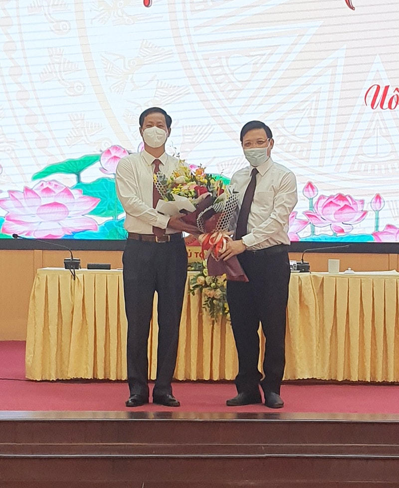 Ông Phạm Tuấn Đạt làm Chủ tịch UBND TP Uông Bí khóa XX, nhiệm kỳ 2021 - 2026. Ảnh: BQN.