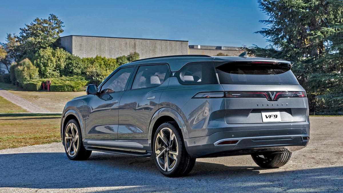 Vinfast tổ chức lái thử xe VF 8 tại New York International Auto Show 2022