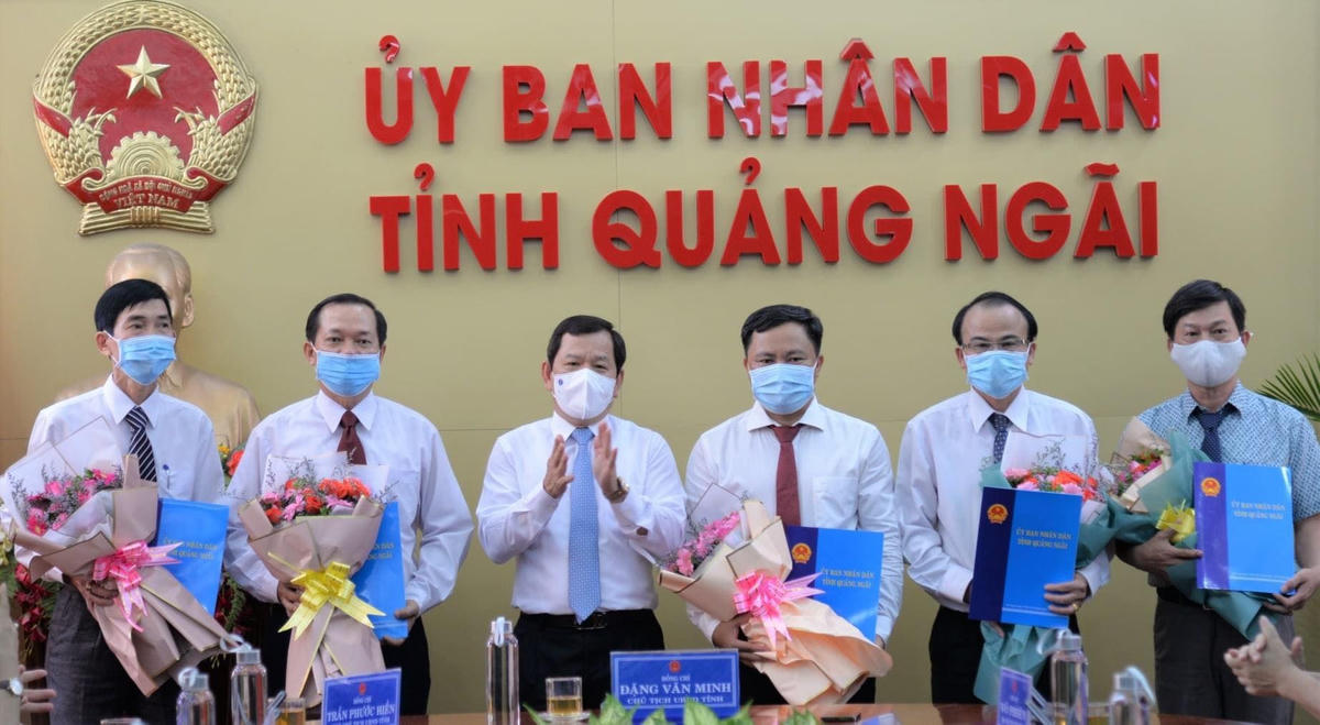 Quảng Ngãi bổ nhiệm 5 tân Giám đốc Sở.