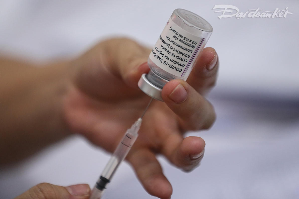 [ẢNH] Linh hoạt, sáng tạo trong bố trí điểm tiêm chủng vaccine phòng Covid-19