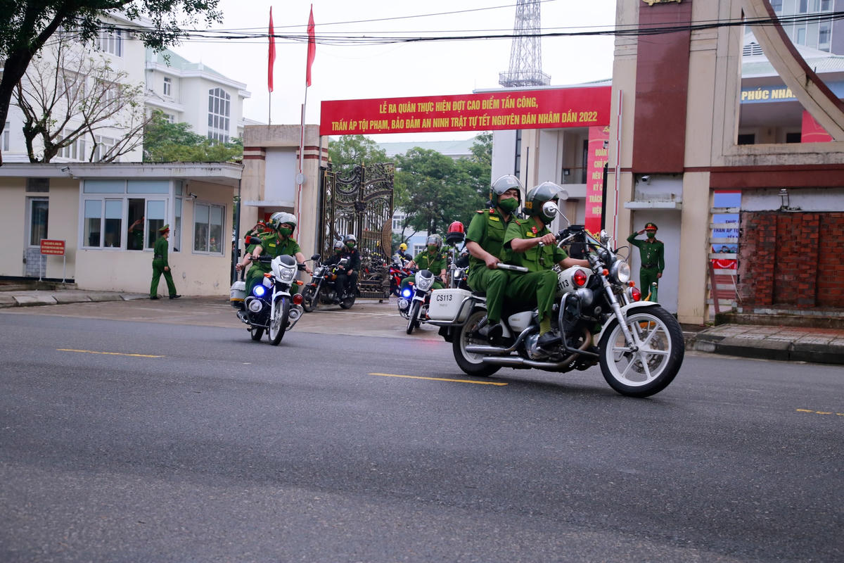 Công an toàn tỉnh đồng loạt ra quân thực hiện đợt cao điểm tấn công trấn áp, truy nã tội phạm
