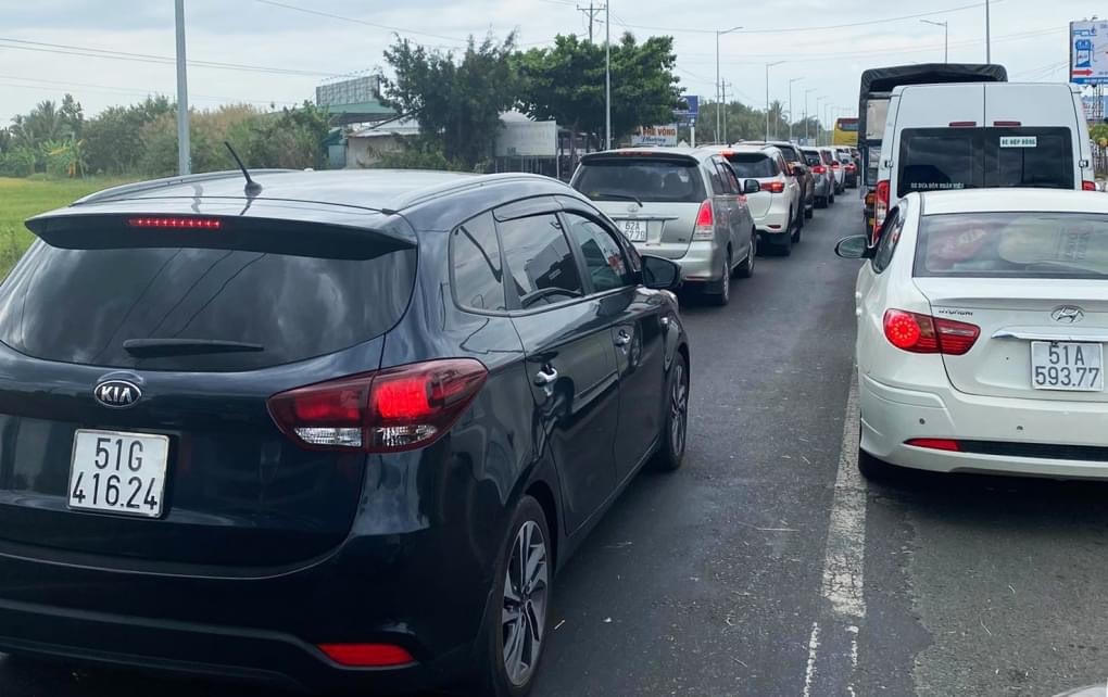 Trung bình có 30.000 phương tiện di chuyển trên cao tốc mỗi ngày.