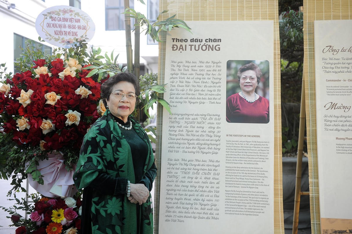 Nhà thơ, nhà báo, nhà giáo Nguyễn Thị Mỹ Dung - tác giả của 110 bài thơ về Đại tướng Võ Nguyên Giáp.