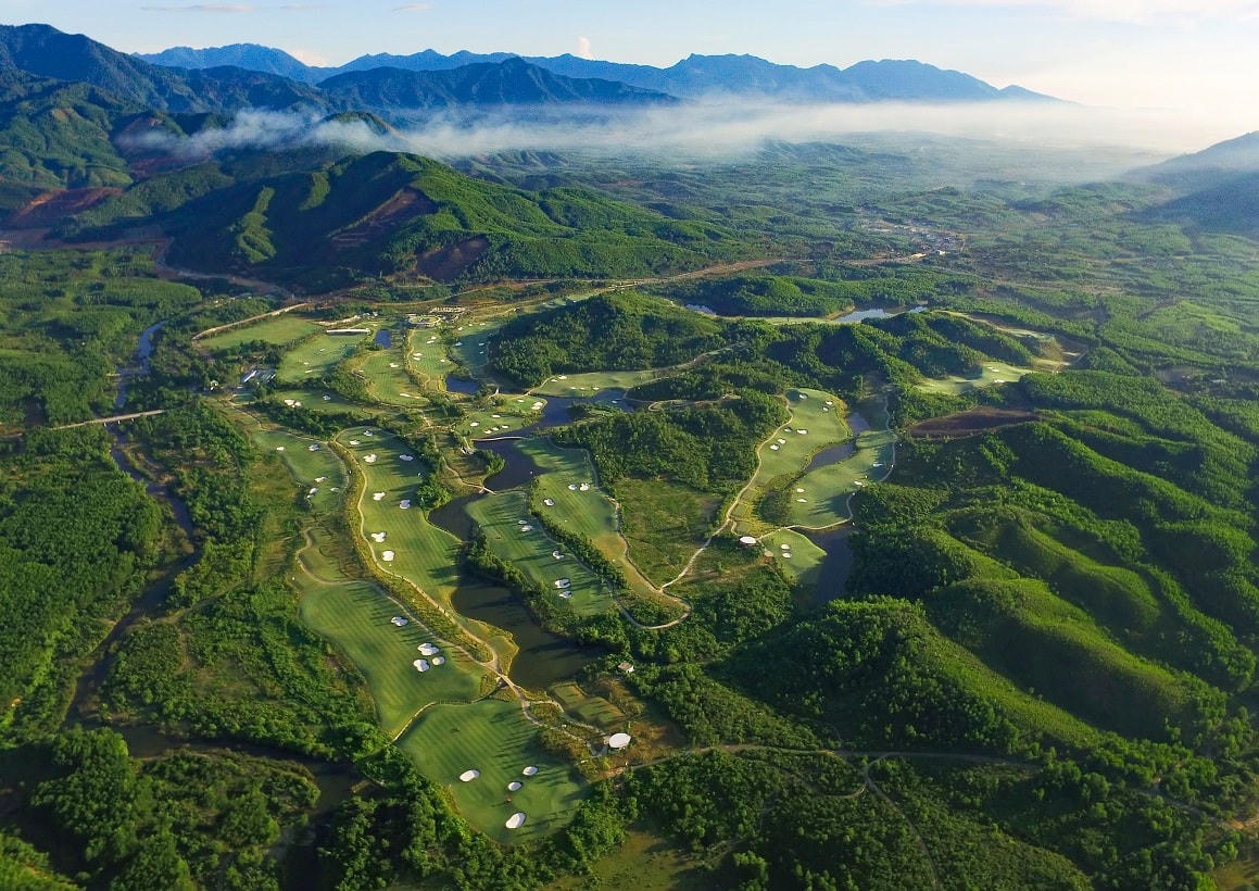 Toàn cảnh Ba Na Hills Golf.
