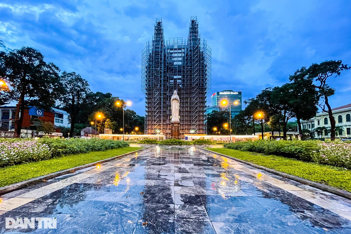 Bí thư TP HCM lý giải vì sao thành phố cần thêm 2 tuần để kiểm soát dịch